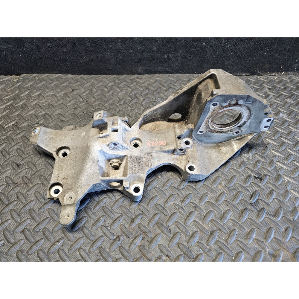 03L903143K SUPPORTO MOTORE POMPA GASOLIO VW GOLF 6 VI (5K1)(2008-2013) 1.6 TDI 105CV 77KW COD MOTORE: CAYC
