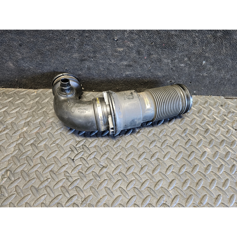 50542902 50556373 TUBO MANICOTTO ASPIRAZIONE ARIA ALFA ROMEO GIULIA 2 (952)(2015>) 2.2D 110KW 150CV 55266388