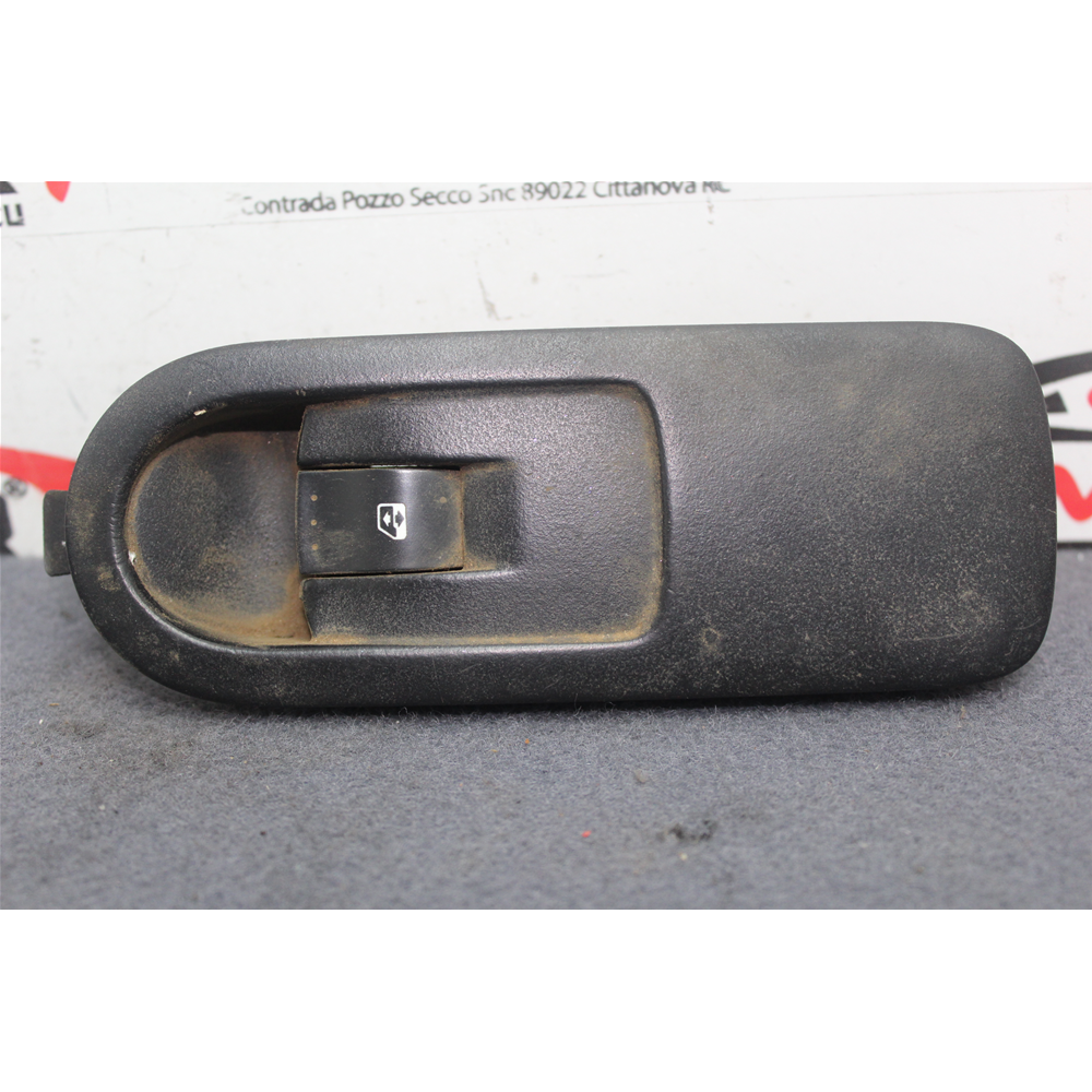 INTERRUTTORE ALZAVETRO ANTERIORE DESTRO RENAULT SCENIC 2 JM0/1 03-09 156013740F