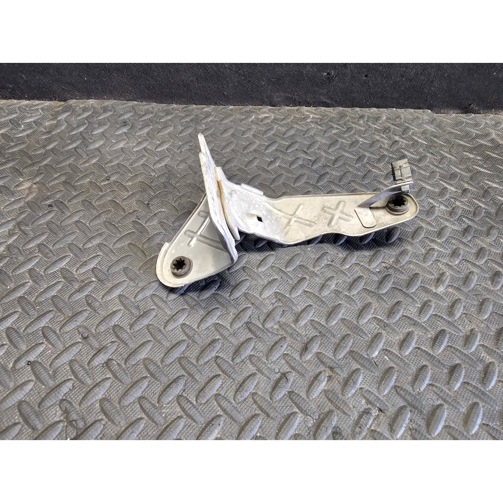 50533734 STAFFA AIRBOX PORTAFILTRO ARIA ALFA ROMEO GIULIA 2 (952)(2015>) 2.2D 110KW 150CV 55266388
