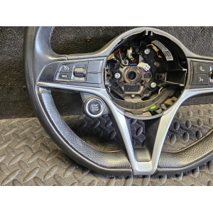 156122836 VOLANTE STERZO MULTIFUNZIONE ALFA ROMEO GIULIA 2 (952)(2015>)