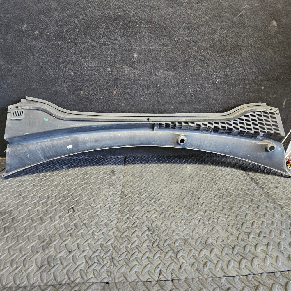 735521834 735553829 GRIGLIA GOCCIOLATOIO SOTTO PARABREZZA FIAT 500L (351,352)(2012>)