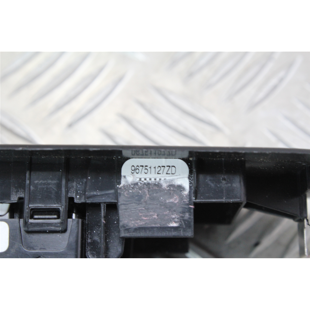 PULSANTIERA ALZAVETRO ANTERIORE SX SINISTRA PEUGEOT 208 [2012-IN POI] 96751127ZD