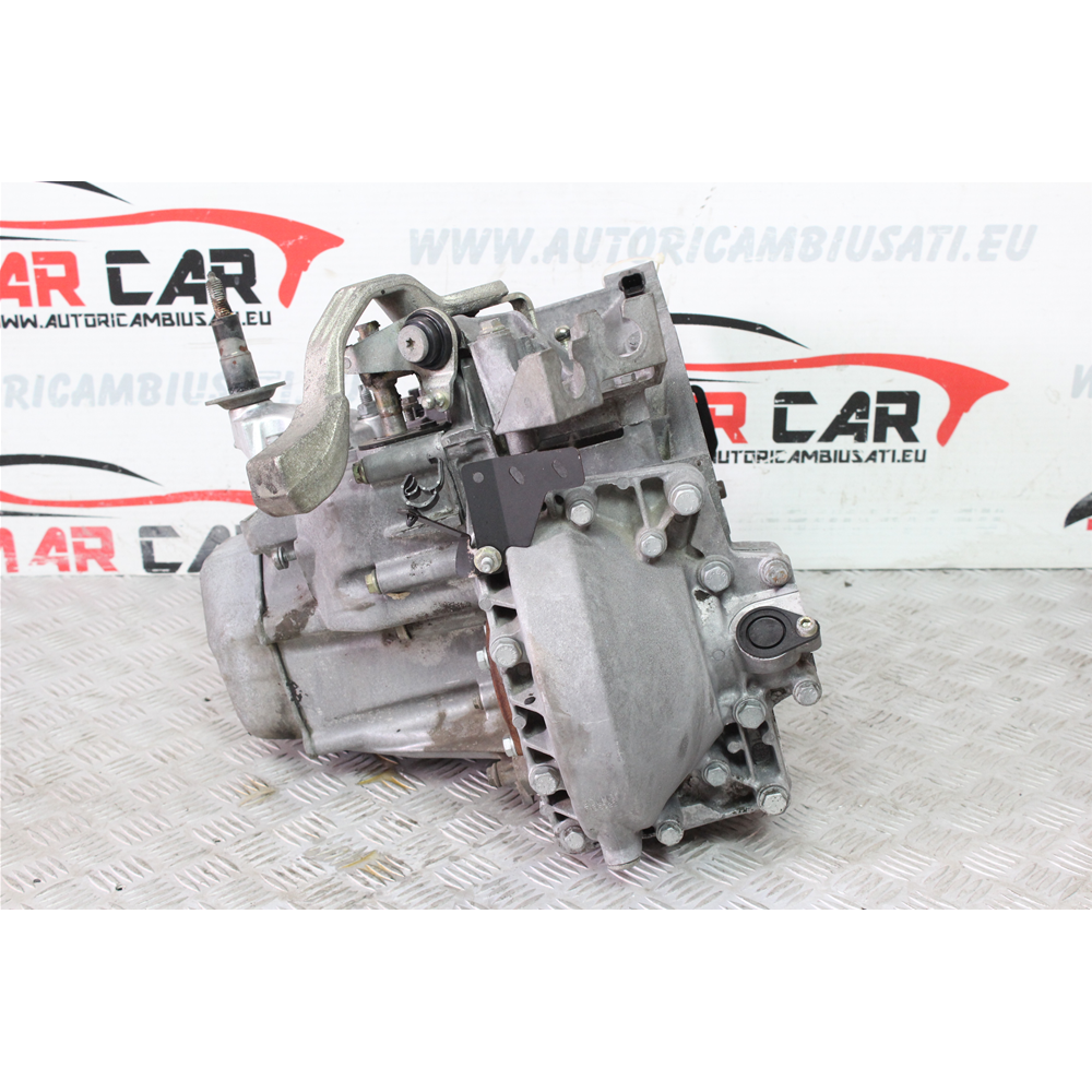 CAMBIO 5 MARCE MANUALE LANCIA PHEDRA FIAT ULYSSE PEUGEOT 807 2.2D 5M 9431366021