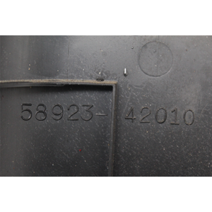 COPERCHIO POSTERIORE BRACCIOLO CENTRALE TOYOTA RAV4 3 (A3) [2005-2012]58923-42010