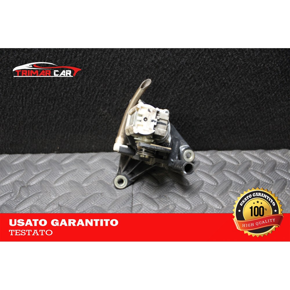 8200060917 PULSANTE TASTO APERTURA COFANO POSTERIORE RENAULT CLIO 2 II  (SB0/1/2) (1998-2012)