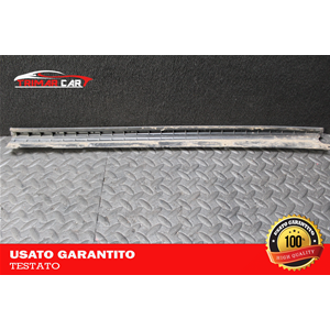 55394512AB RIVESTIMENTO MONTANTE ESTERNO ANTERIORE DX JEEP GRAND CHEROKEE 3 III (WH,WK)(04-11) 3.0 CRD 4X4 218CV 160KW COD MOTORE: EXL