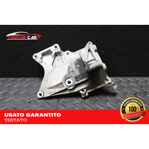 MN123630 SUPPORTO MOTORE COMPRESSORE CLIMA MITSUBISHI L200 TRITON (KA,T,KB,T)(04-15) 2.5 DID 136CV 100KW COD MOTORE; 4D56