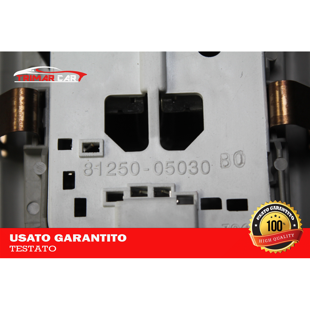 81250-05030 POST PLAFONIERA LUCE INTERNA ABITACOLO TOYOTA AURIS SW (E18)(2013 IN POI) 1.8 HYBRID 99CV 73KW COD MOTORE: 2ZR