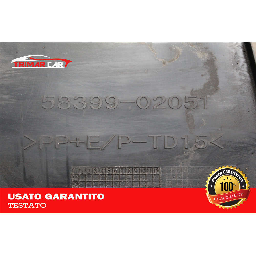 58399-02051 COPERTURA SOTTOSCOCCA POSTERIORE TOYOTA AURIS SW (E18)(2013 IN POI) 1.8 HYBRID 99CV 73KW COD MOTORE: 2ZR