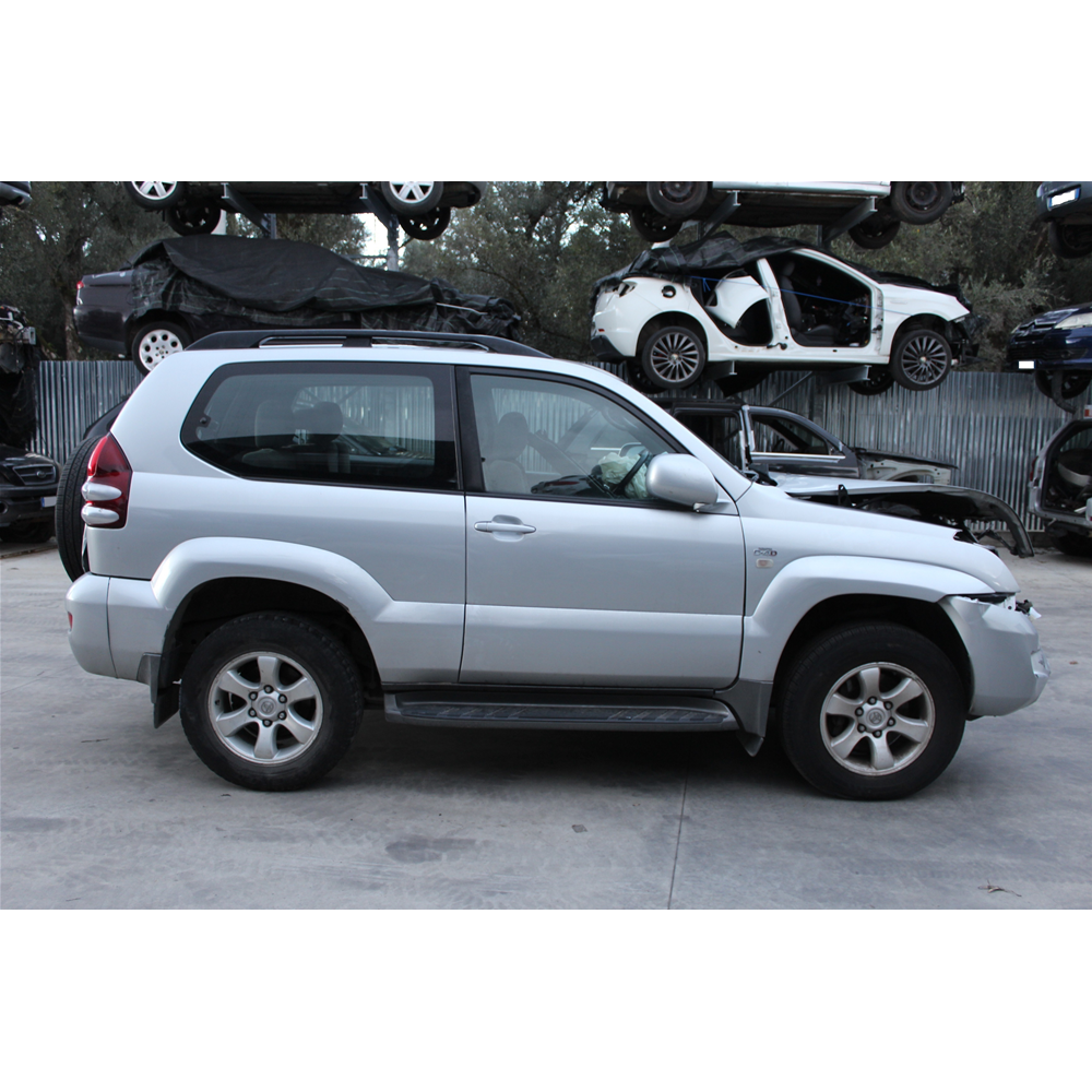 447220-5261 COMPRESSORE AC CLIMA TOYOTA LAND CRUISER 300 (J12)(02-09) 3.0 D-4D 4WD 163CV 120CV COD MOT. 1KDFTV 3 PORTE