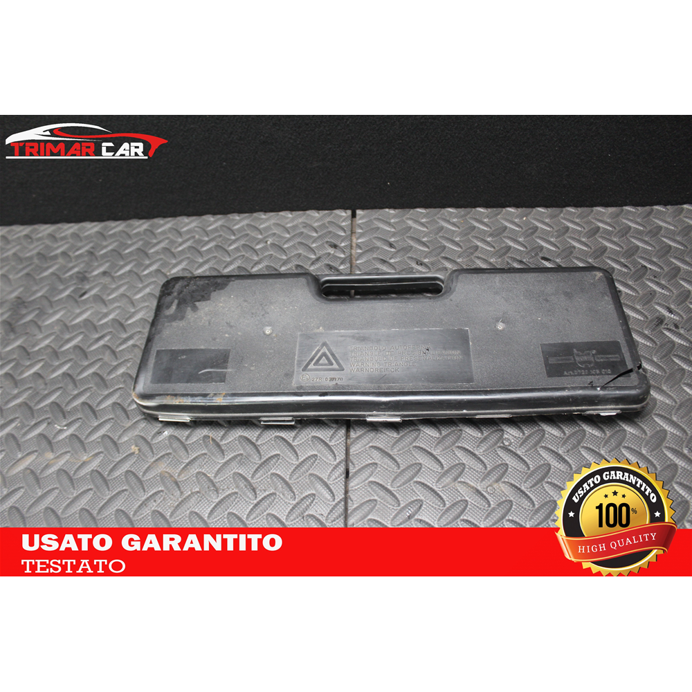 0722105010 TRIANGOLO SEGNALAZIONE EMERGENZA NISSAN NP300 NAVARA (D40)(2004 IN POI) 2.5 DCI 174CV 128KW COD MOT. YD25DDTI