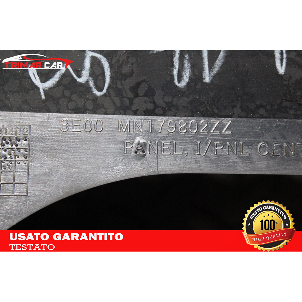 MN179802ZZ MASCHERINA CORNICE AUTORADIO MITSUBISHI L200 TRITON (KA,T,KB,T)(04-15) 2.5 DID 136CV 100KW COD MOTORE; 4D56