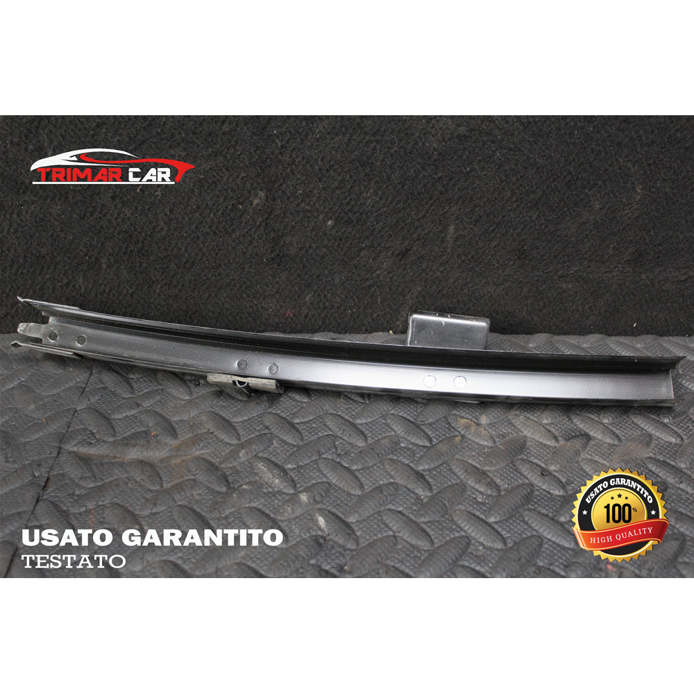 80215-EA000 GUIDA FINESTRINO VETRO ANTERIORE SINISTRA NISSAN NP300 NAVARA (D40)(2004 IN POI)