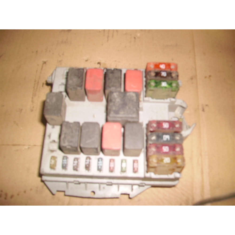 CENTRALINA DI DERIVAZIONE PORTAFUSIBILI FIAT PUNTO 2 SERIE 1.3 MJT 1.9 JTD 46835603