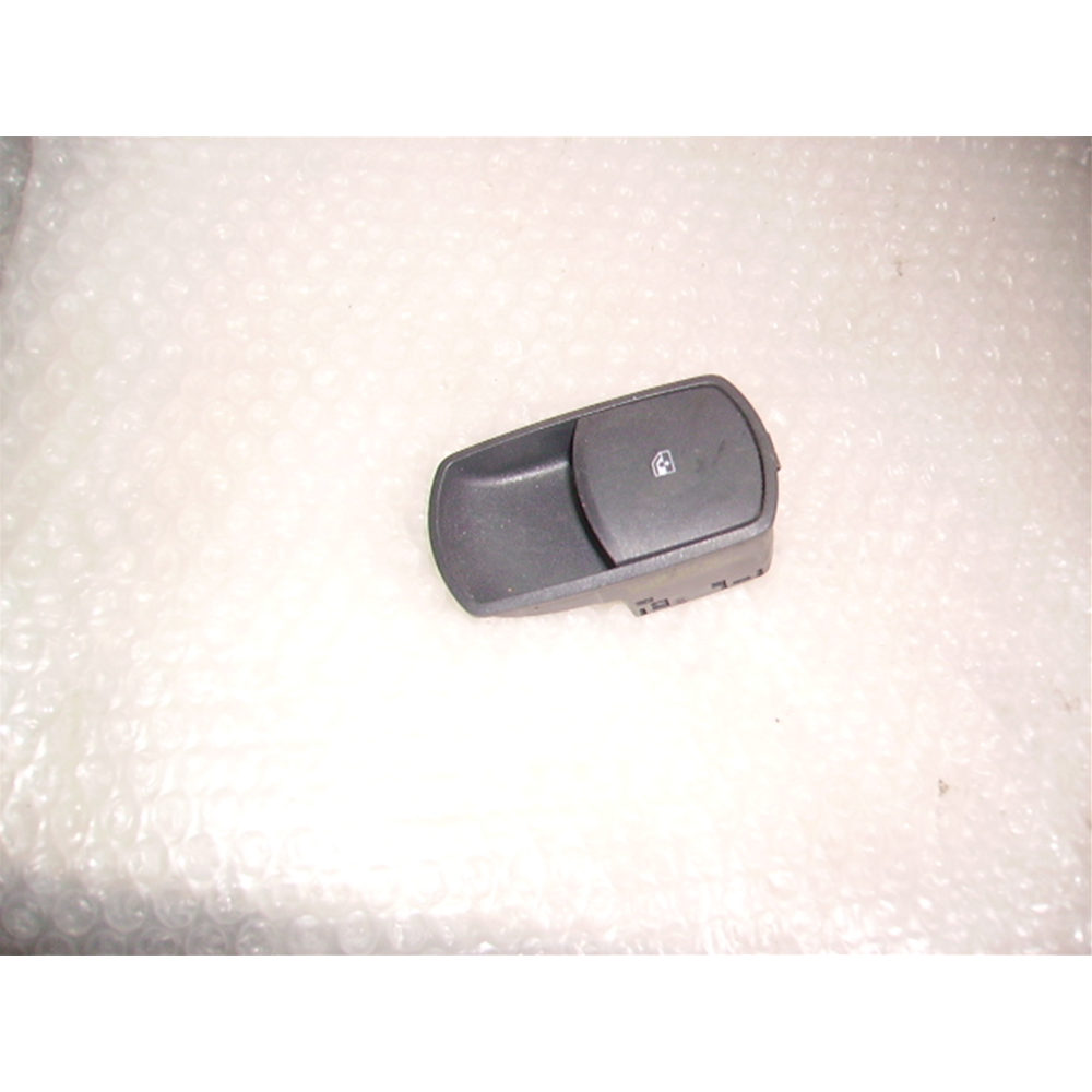 INTERRUTTORE PULSANTE ALZAVETRO ANTERIORE DX DESTRO OPEL CORSA D [06-14] 13189333RW