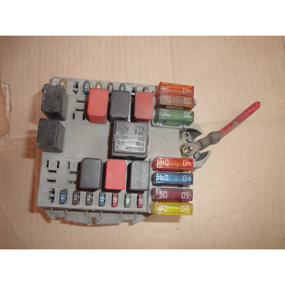 CENTRALINA PORTAFUSIBILI FIAT PUNTO II 188 1.9 JTD COD: 46760257