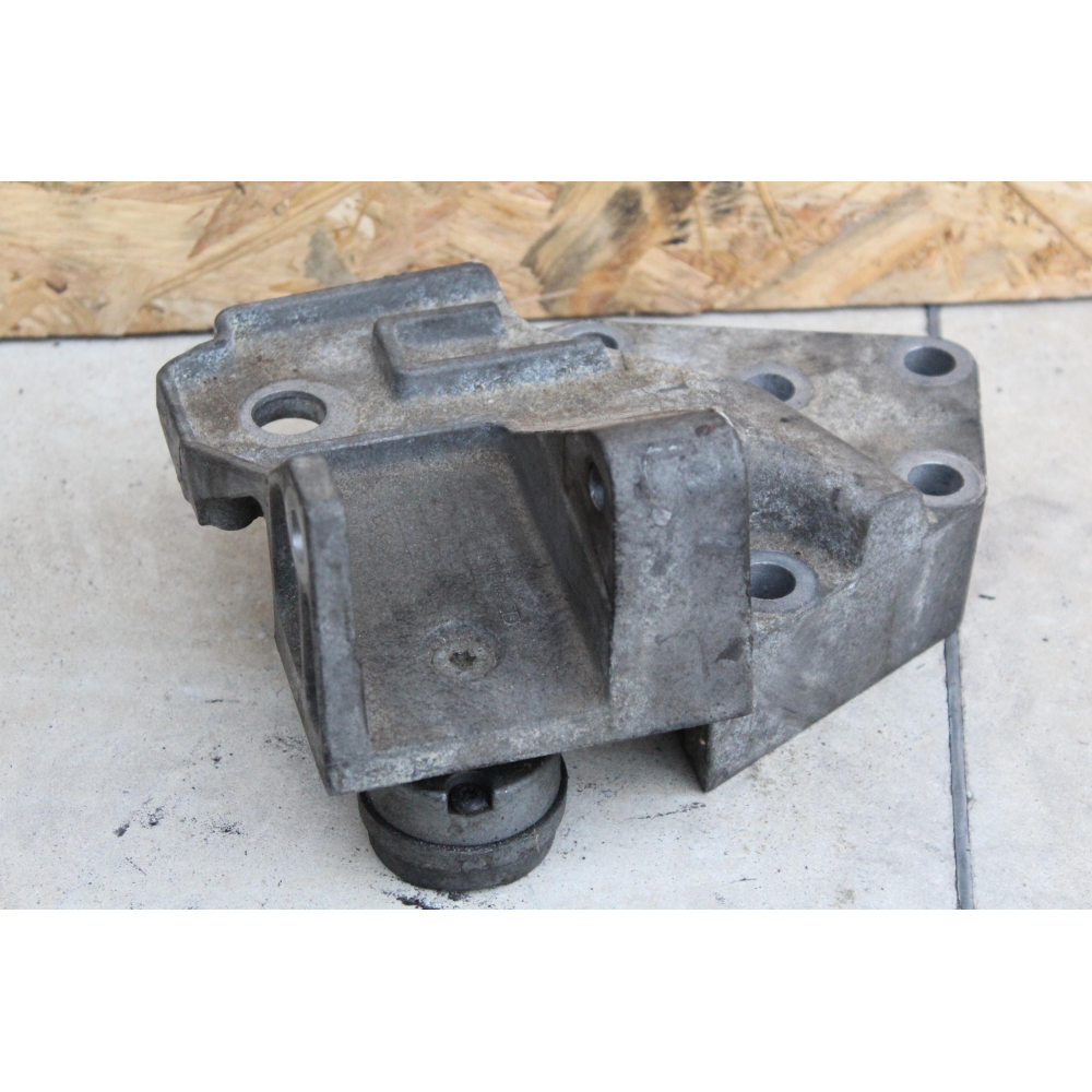 6G92-6P096-CD SUPPORTO MOTORE LAND ROVER FREELANDER 2 (L359)(06-14) ZAMPA LATO DESTRO 2.2 TD4 4X4 160CV 118KW COD MOTORE: 224DT