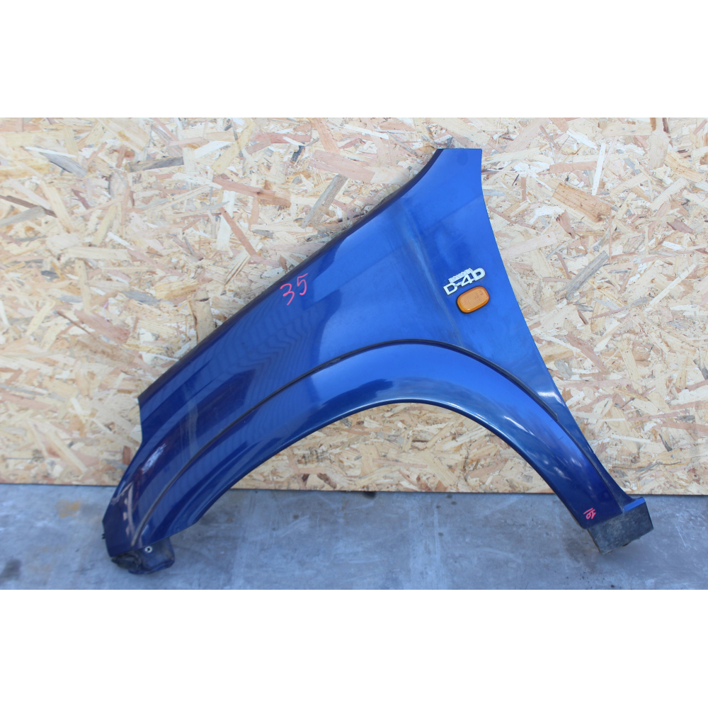 PARAFANGO ANTERIORE SX SINISTRO TOYOTA RAV4 2 II (A2)(00-05)