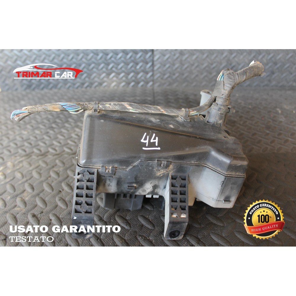 MR515657 CENTRALINA SCATOLA PORTAFUSIBILI MITSUBISHI PAJERO 3 (V60)(99-06) 3.2 DID 4X4 165CV 121KW COD MOT; 4M41