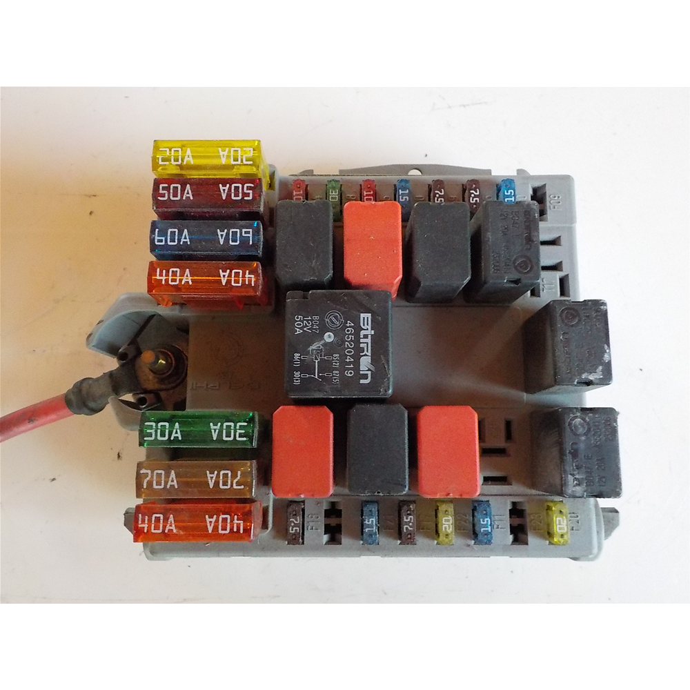 CENTRALINA PORTAFUSIBILI FIAT PUNTO II 188 1.9 JTD COD: 46760257