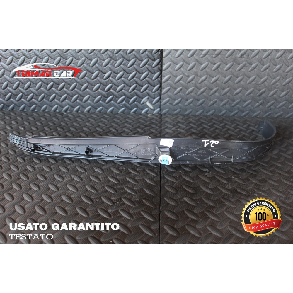 30715888 PROFILO BATTITACCO ANTERIORE DESTRO VOLVO V60 SW(155)(2013-2015) 1.6 DRIVE 114CV 84KW COD MOT; D4162T