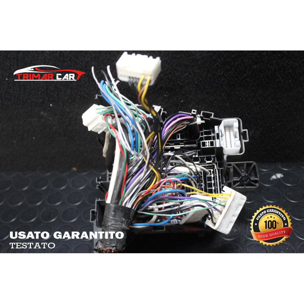 82641-47020 CENTRALINA SCATOLA PORTAFUSIBILI TOYOTA YARIS 2 II (P9)(2005-2010) 1.0 VVT-i 69CV 51KW COD MOTORE: 1KR-FE