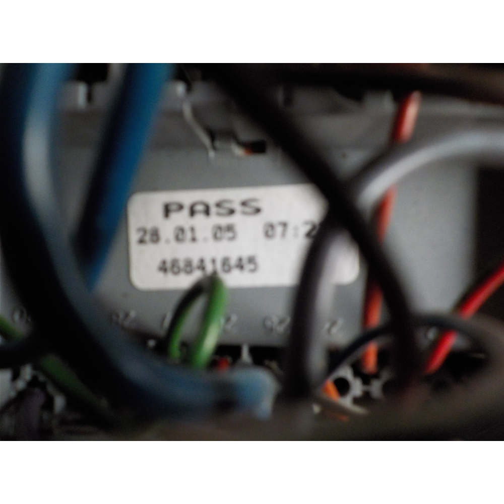 CENTRALINA PORTAFUSIBILI FIAT PANDA 2 SERIE 1.2 8V COD: 46841645