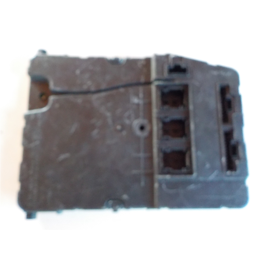 CENTRALINA PORTAFUSIBILI RENAULT MEGANE (BM0\1) SCENIC(JM0\1)COD:8200309690