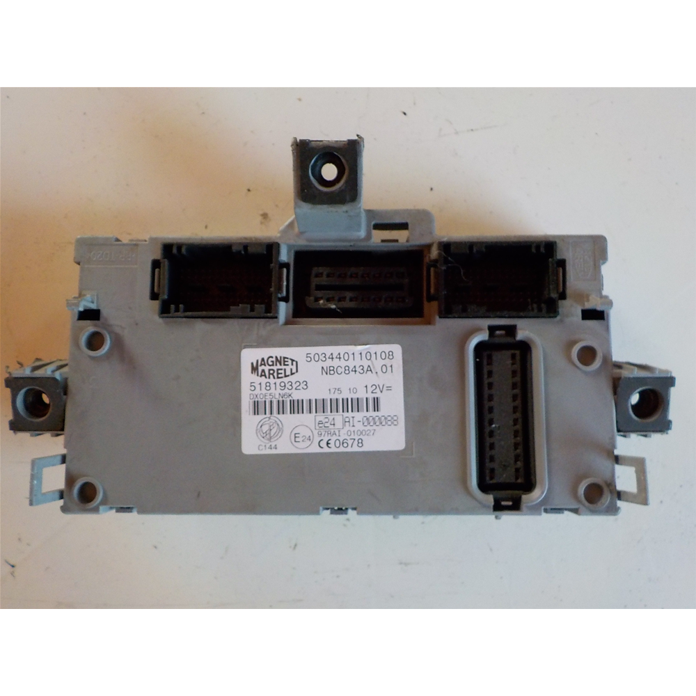 CENTRALINA PORTAFUSIBILI LANCIA Y YPSILON (843) [03-11] COD: 51819323