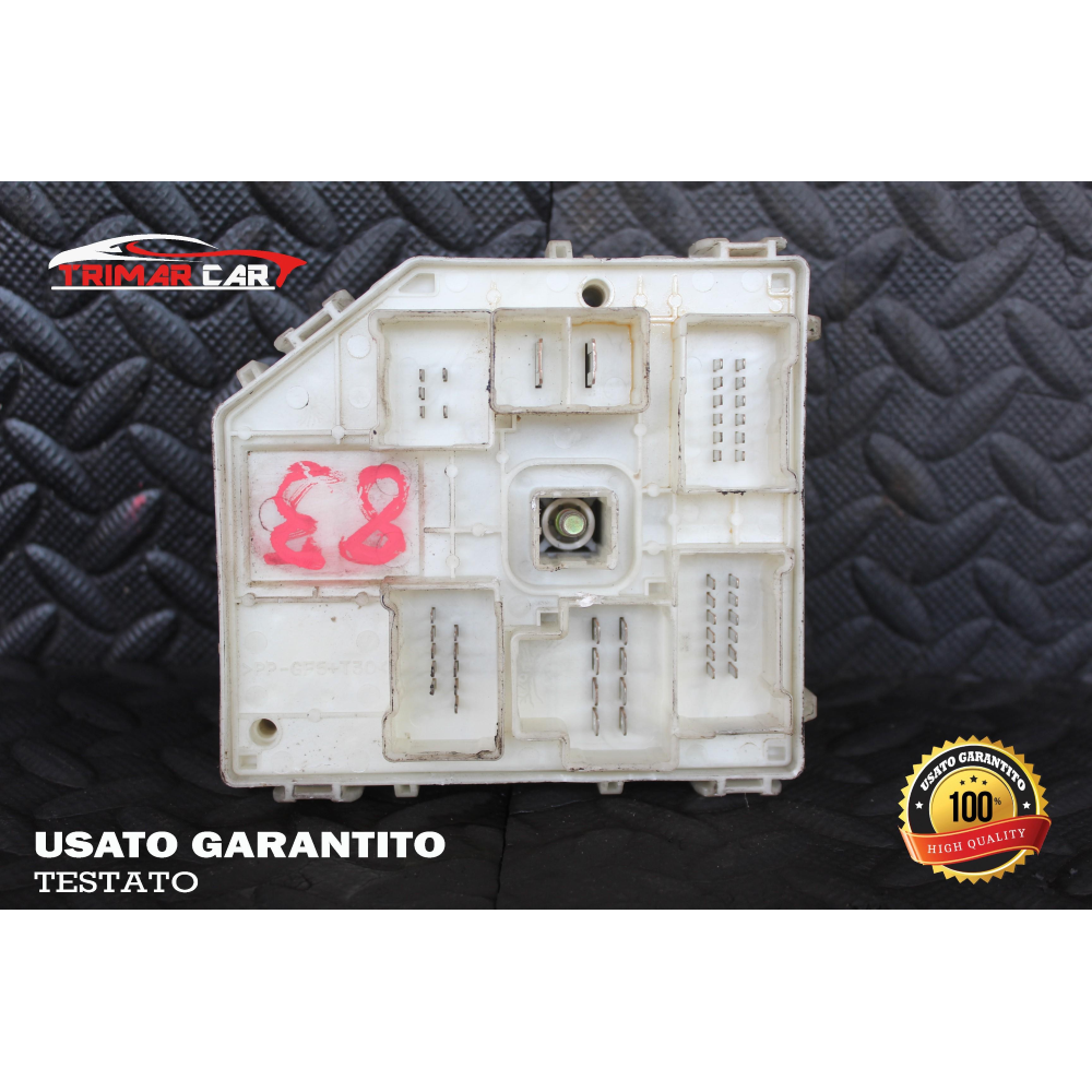 1172 8272142020 CENTRALINA SCATOLA PORTAFUSIBILI TOYOTA RAV4 2 II (A2)(00-05) 2.0 D  