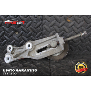 MN166945 SUPPORTO MOTORE COMPRESSORE CLIMA MITSUBISHI L200 TRITON (KA,T,KB,T)(04-15) 2.5 DID 136CV 100KW COD MOTORE 4D56