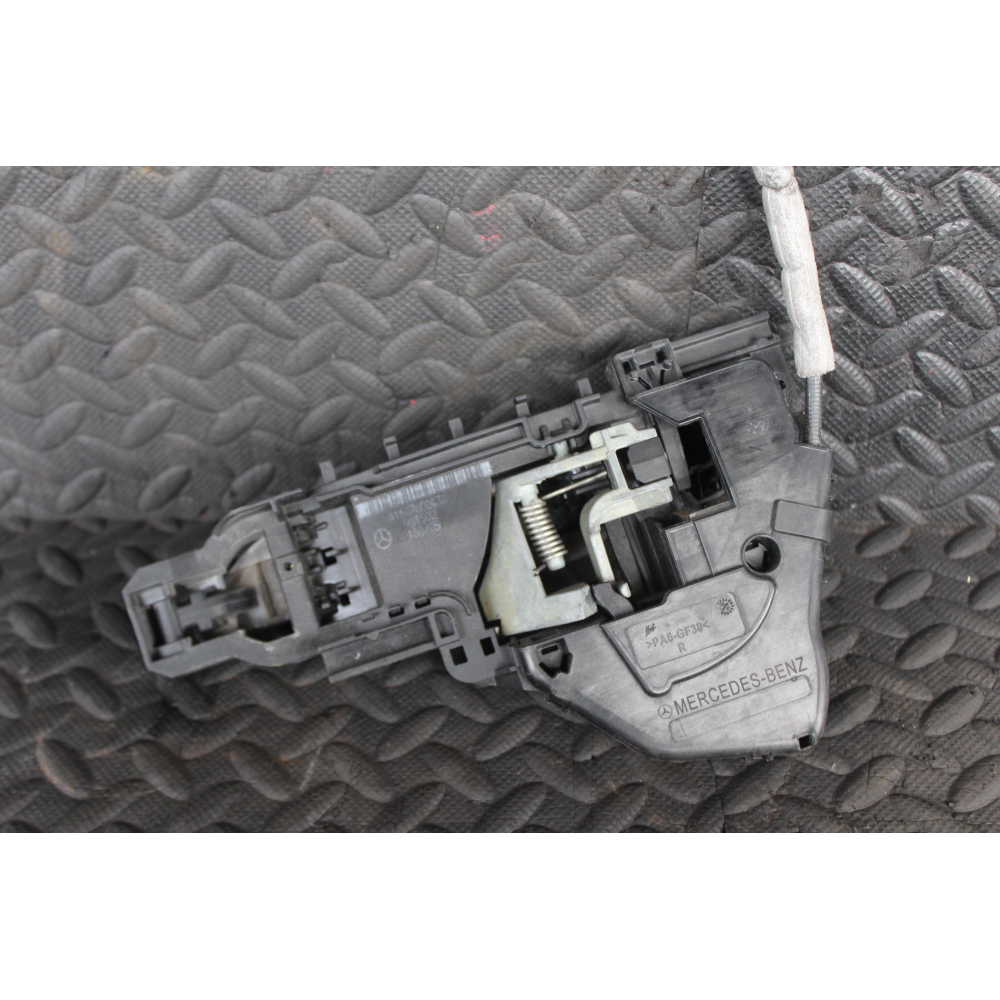 A1647600434 MANIGLIA ESTERNA POSTERIORE DESTRA MERCEDES CLASSE ML (W164)(05-11) ML 320CDI 4-MATIC 224CV 165KW COD MOT. 642940