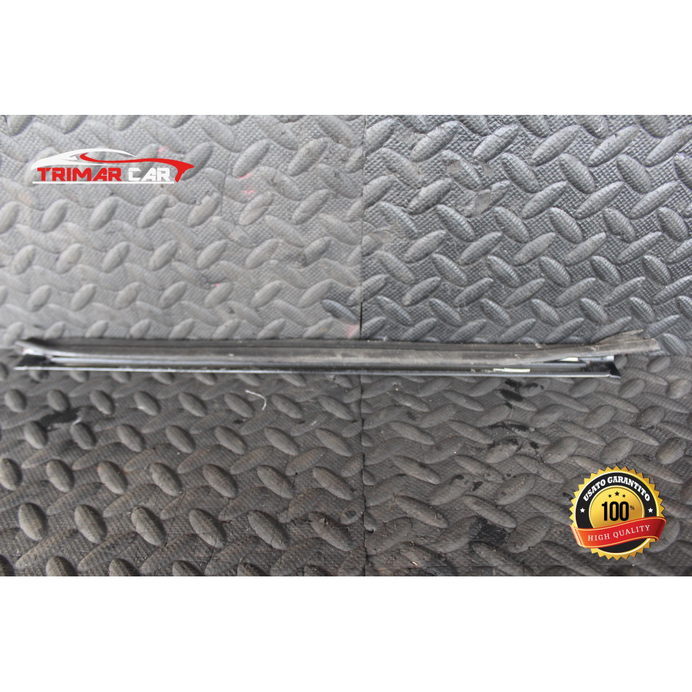 RASCHIAVETRO ESTERNO POSTERIORE SINISTRO VERTICALE NISSAN PATHFINDER 3 III (R51)(2005 IN POI) 2.5 DCI 4WD 174CV 128KW COD MOT; YD25