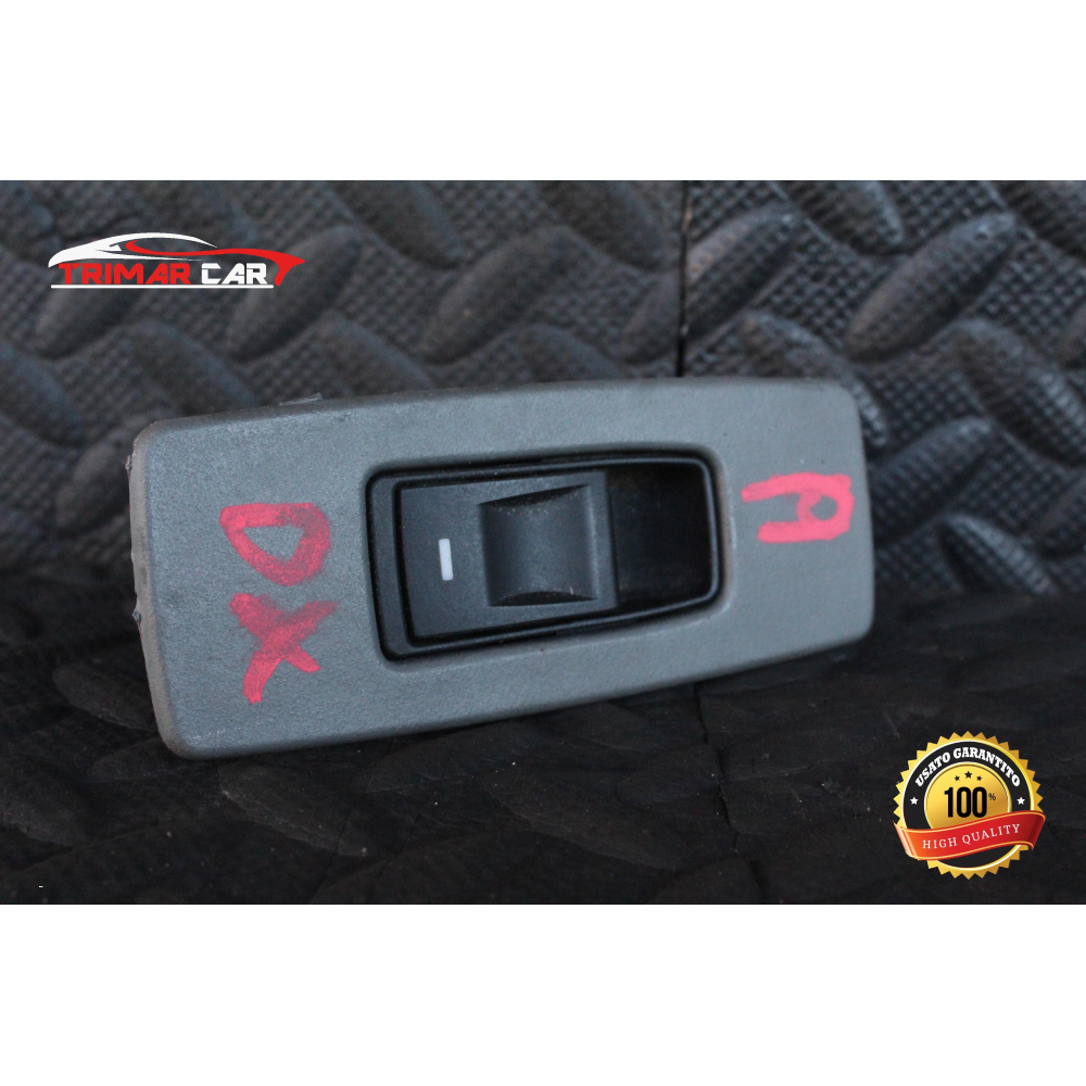 04602743AA INTERRUTTORE ALZAVETRO ANTERIORE DX DESTRO JEEP GRAND CHEROKEE 3 III (WH,WK)(04-11) 3.0 CRD 218CV 160KW COD MOTORE: 642980 EXL