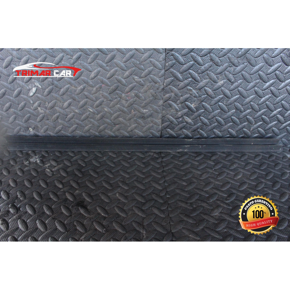 RASCHIAVETRO ANTERIORE DESTRO INTERNO FORD TRANSIT CONNECT STATION WAGON (2013 IN POI)