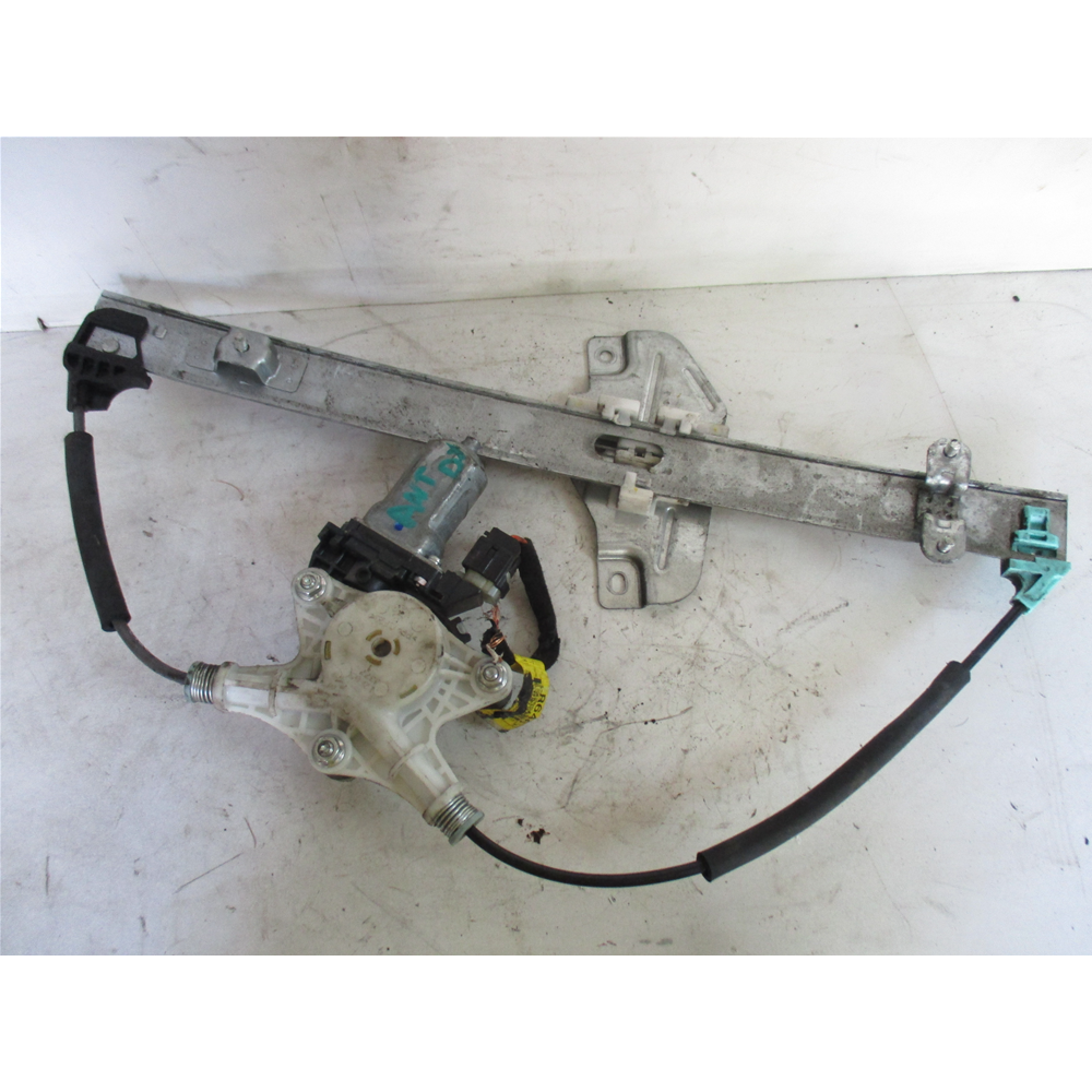 MOTORINO MECCANISMO ALZACRISTALLO ANTERIORE DESTRO KIA RIO 3 (UB) DAL '11 824601W000