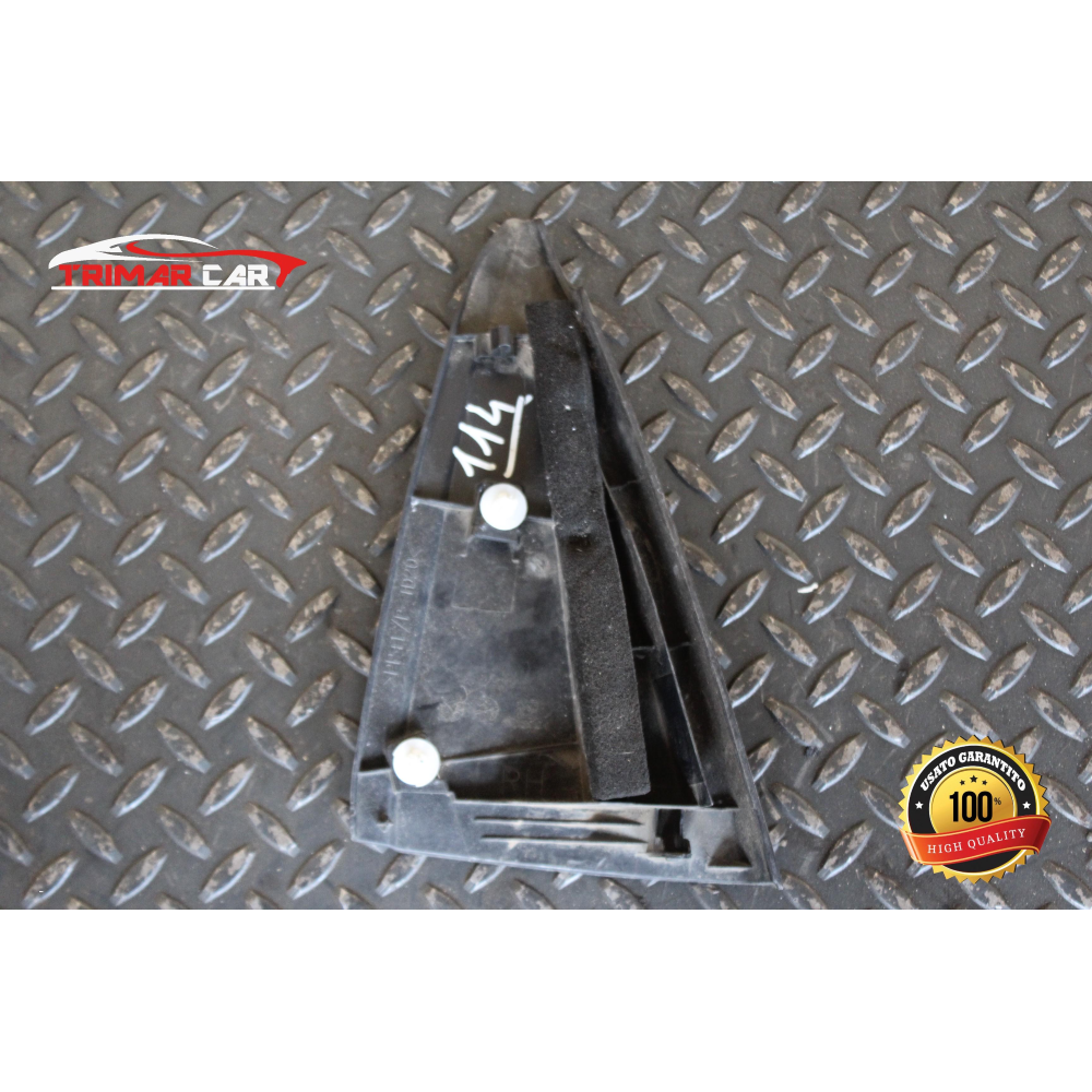 67673-0D030 TRIANGOLO PORTA POSTERIORE DESTRA TOYOTA YARIS 3 III (P13)(2010 IN POI) 1.4D-4D  90CV  66KW  COD MOT; 1NDTV