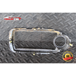 86451-0D010 MASCHERINA CORNICE AUTORADIO TOYOTA YARIS 3 III (P13)(2010 IN POI) 1.4D-4D  90CV  66KW  COD MOT; 1NDTV