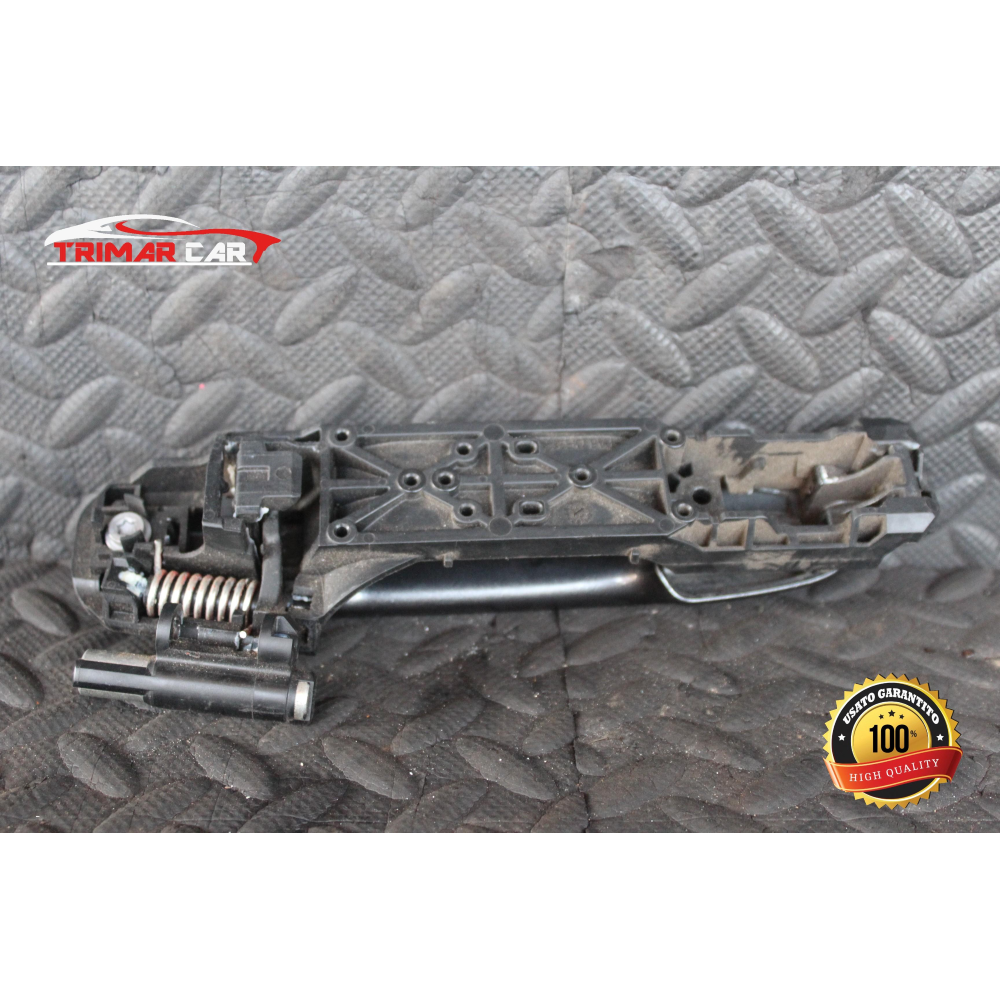 MANIGLIA ESTERNA ANTERIORE SINISTRA TOYOTA YARIS 3 III (P13)(2010 IN POI) 1.4D-4D  90CV  66KW  COD MOT; 1NDTV