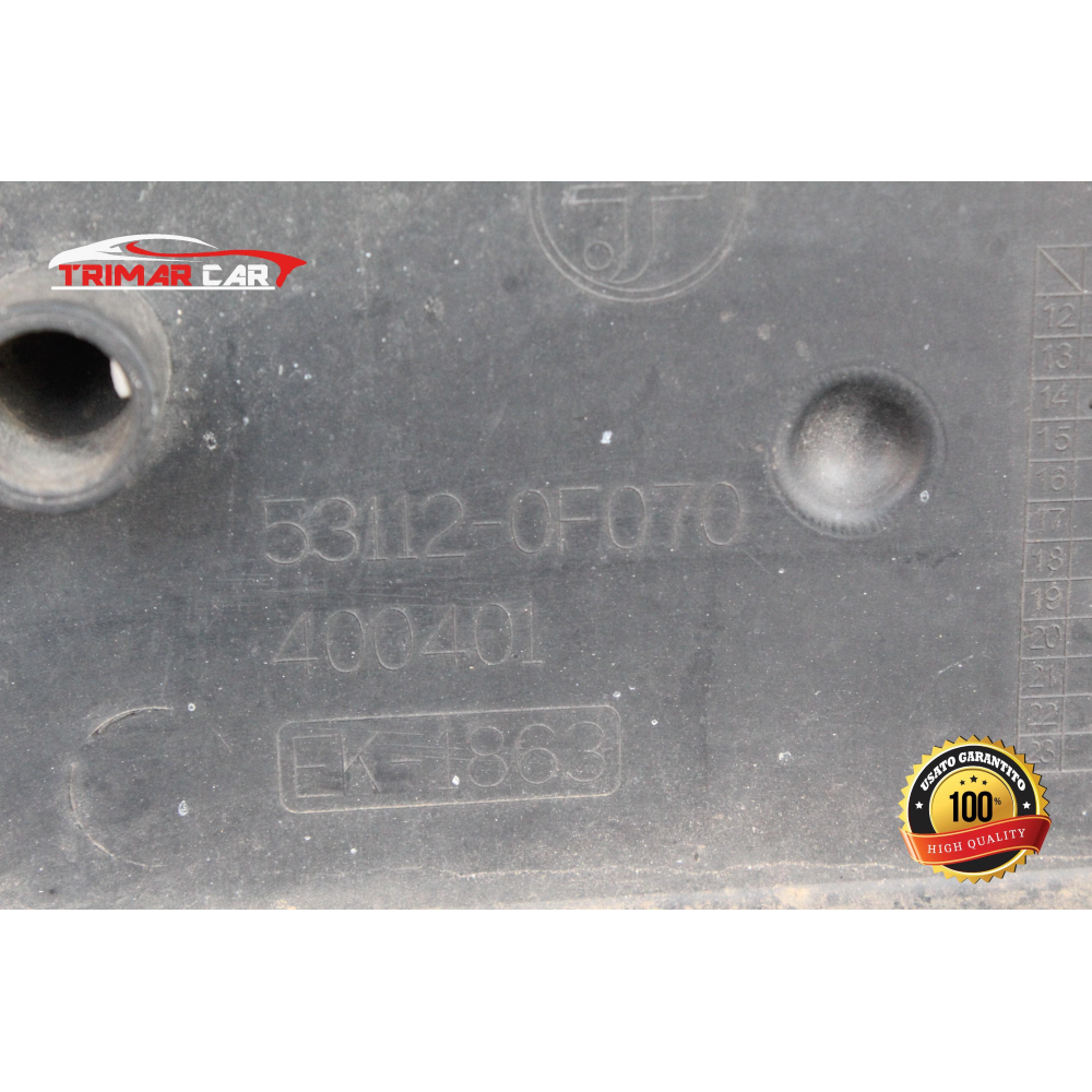 53112-0F070 MASCHERINA GRIGLIA ANTERIORE TOYOTA AURIS (E18)(2012 IN POI)