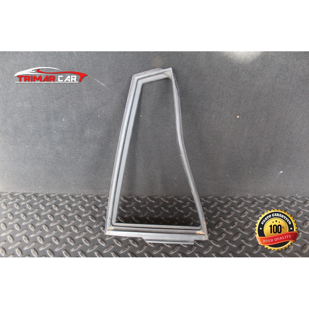 68188-42050 GUARNIZIONE VETRO POSTERIORE DESTRO TOYOTA RAV4 3 III (A3)(05-13)