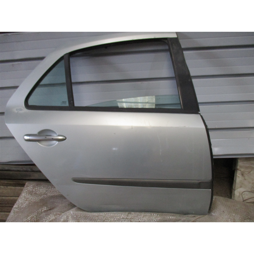 SPORTELLO PORTA PORTIERA POSTERIORE DX DESTRA RENAULT LAGUNA 2 (BG0/1) [00-07]