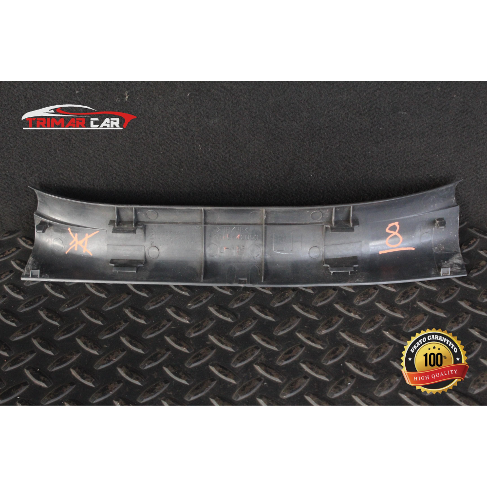 67918-42050 PROFILO BATTITACCO POSTERIORE SINISTRO TOYOTA RAV4 3 III (A3)(05-13) TOYOTA RAV4 3 III (A3)(05-13) 2.2 D 4WD 177CV 130KW COD MOTORE: 2AD-FHV