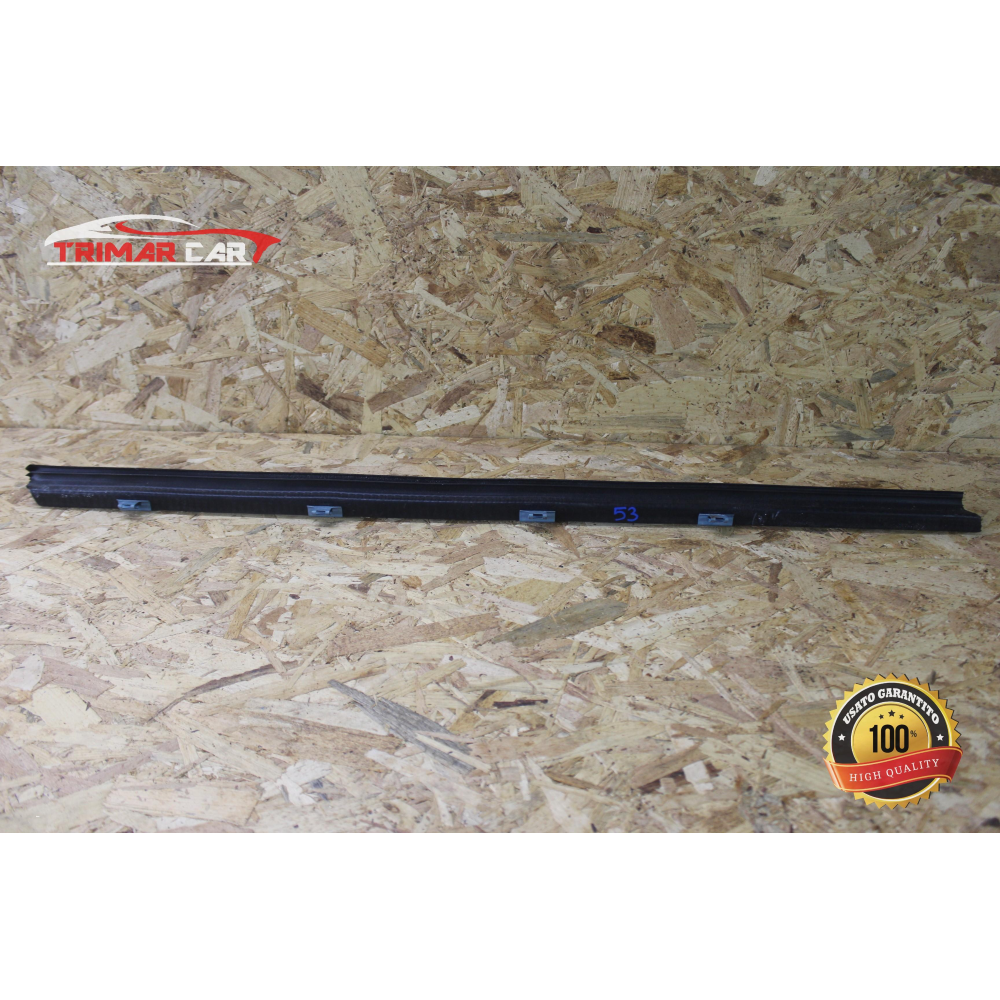 RASCHIAVETRO INTERNO ANTERIORE SINISTRO LANCIA THEMA 2 (LX)(2011 >) 3.0 D 239CV 176KW COD MOT; EXF