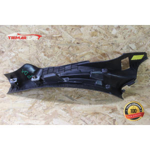 1KL40DX9AE PROFILO BATTITACCO POSTERIORE DESTRO LANCIA THEMA 2 (LX)(2011 >) 3.0 D 239CV 176KW COD MOT; EXF