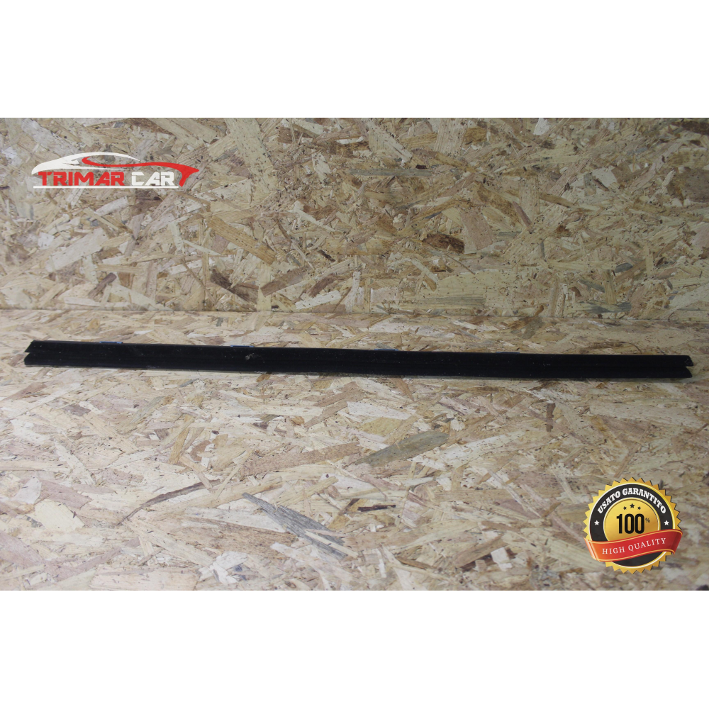 RASCHIAVETRO INTERNO ANTERIORE SINISTRO LANCIA THEMA 2 (LX)(2011 >) 3.0 D 239CV 176KW COD MOT; EXF