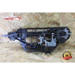 04589862AH MANIGLIA ESTERNA POSTERIORE DESTRA LANCIA THEMA 2 (LX)(2011 >) 3.0 D 239CV 176KW COD MOT; EXF