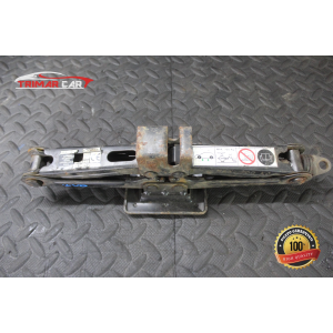 CRIC SOLLEVATORE AUTO  FIAT PUNTO 1 (176)(1993-1999)